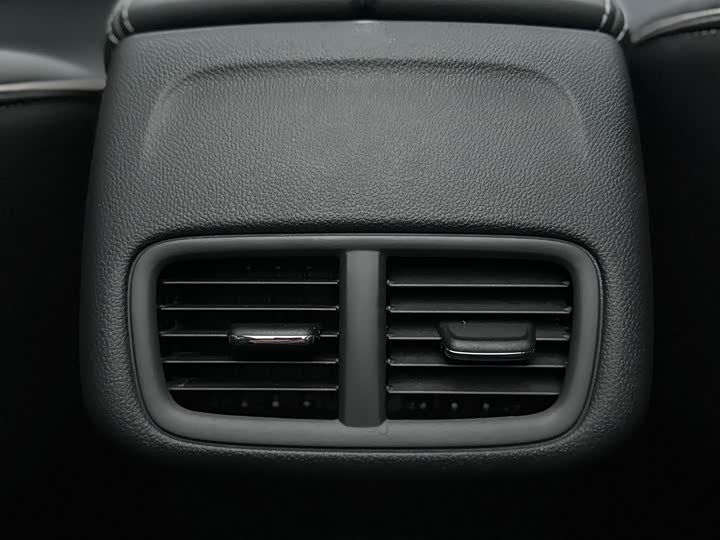 Фото 13 - Buick Envision Plus