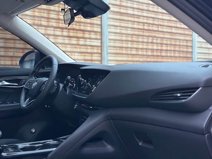 Фото 17 - Buick Envision Plus