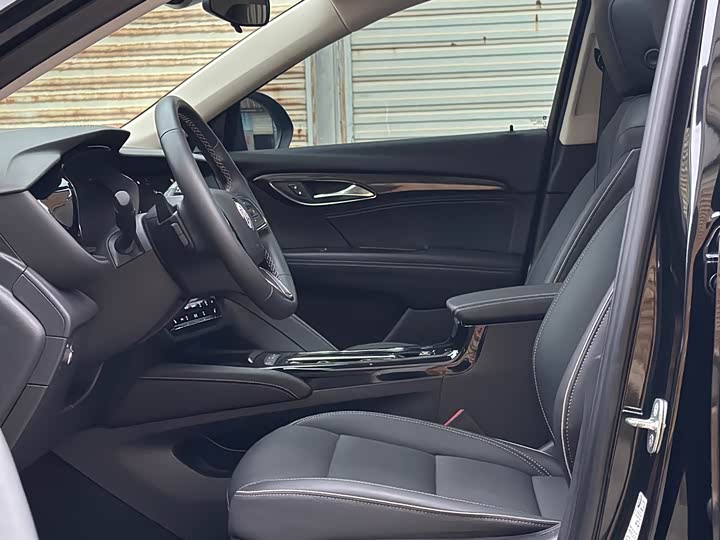 Фото 9 - Buick Envision Plus