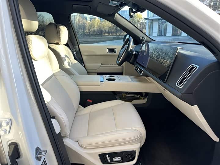 Фото 10 - LiXiang L7