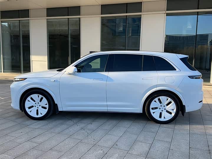 Фото 12 - LiXiang L7