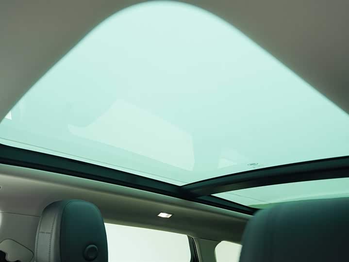 Фото 12 - Land Rover Range Rover Evoque L