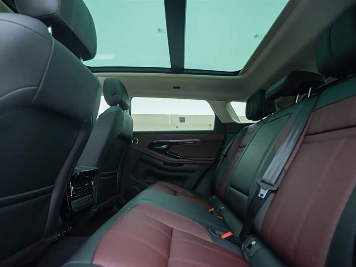 Фото 21 - Land Rover Range Rover Evoque L