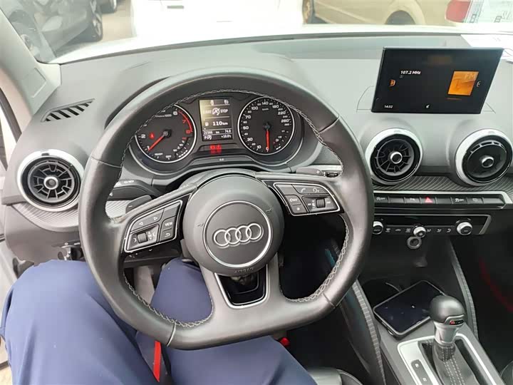 Фото 11 - Audi Q2L