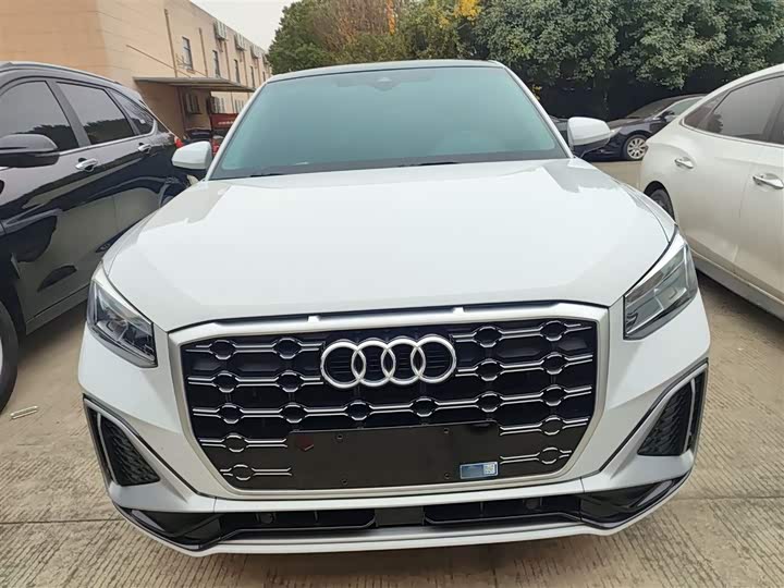 Фото 3 - Audi Q2L