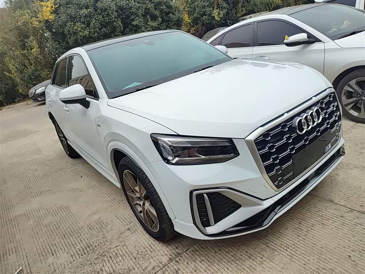 Фото 4 - Audi Q2L
