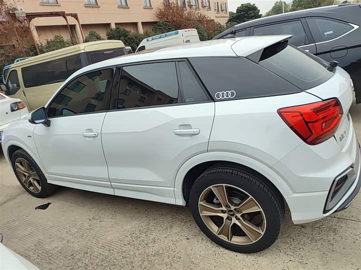 Фото 5 - Audi Q2L