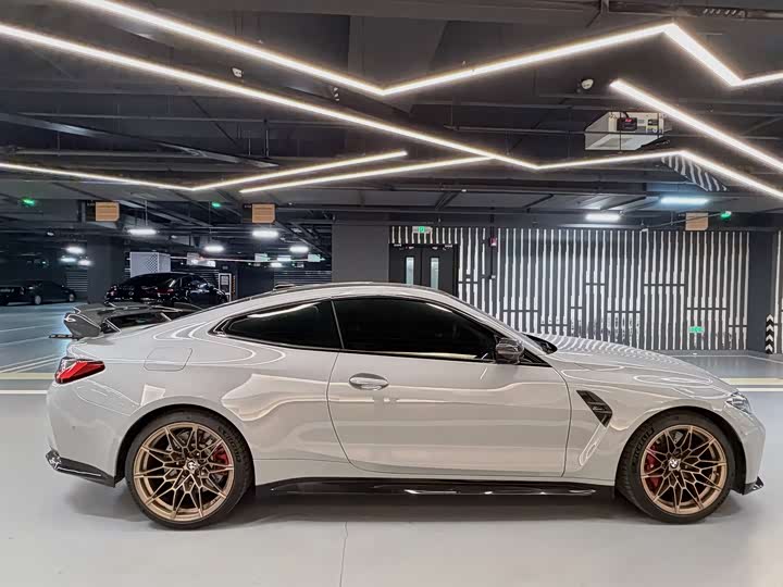 Фото 10 - BMW M4