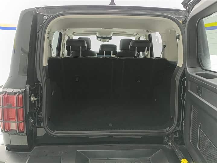 Фото 4 - Tank 300