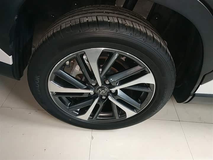 Фото 26 - Toyota Frontlander