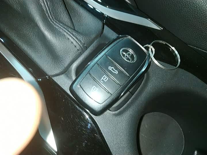 Фото 9 - Toyota Frontlander