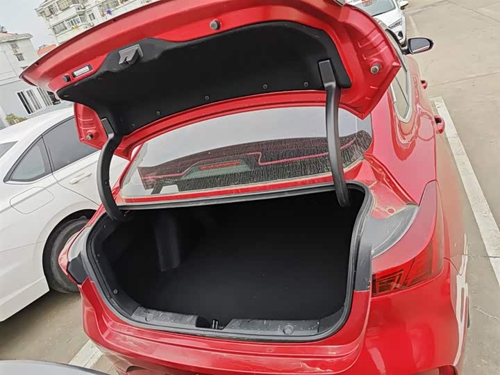 Фото 19 - Changan Eado Plus