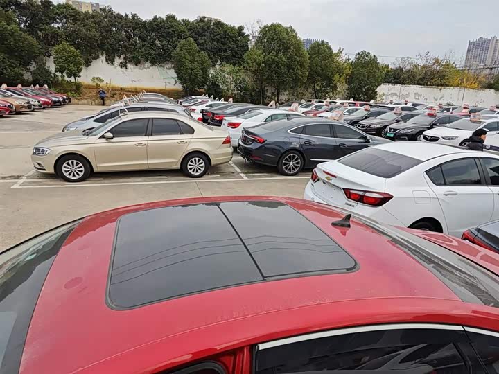 Фото 27 - Changan Eado Plus