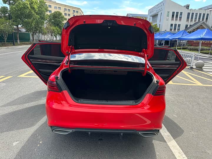 Фото 12 - Geely Binrui