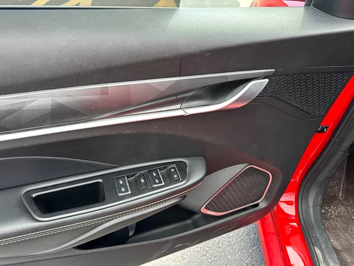 Фото 15 - Geely Binrui