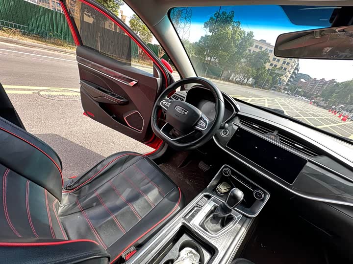 Фото 21 - Geely Binrui