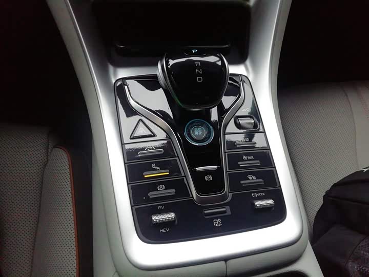 Фото 14 - BYD Song Pro Hybrid