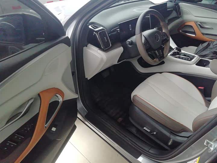 Фото 16 - BYD Song Pro Hybrid