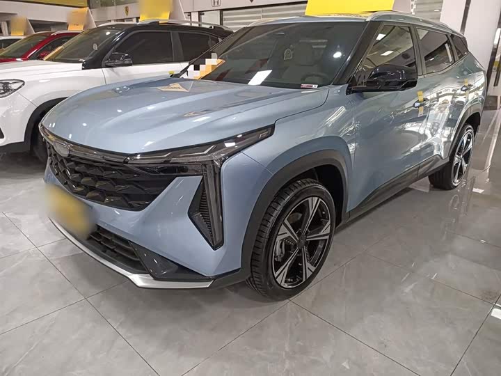 Фото 2 - Geely Atlas