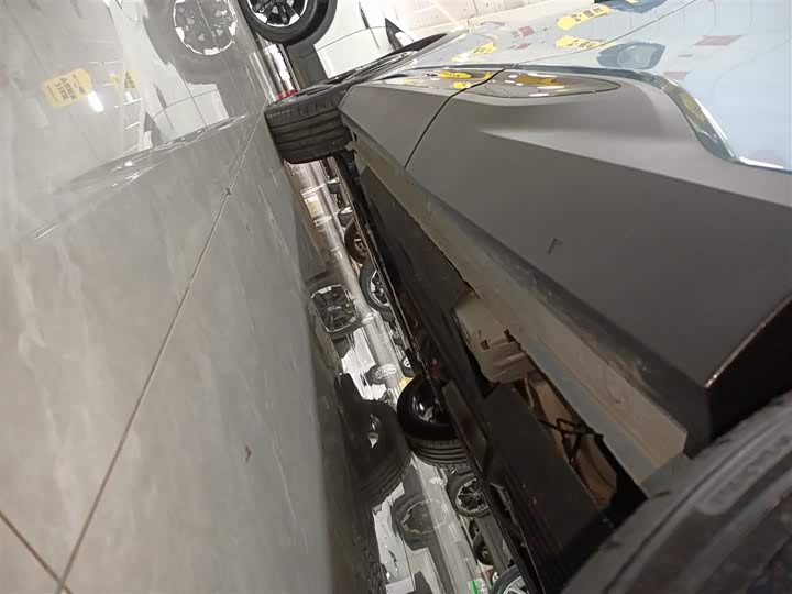 Фото 22 - Geely Atlas