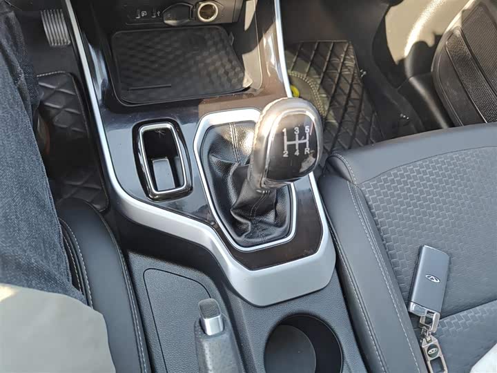 Фото 14 - Chery Tiggo 5x