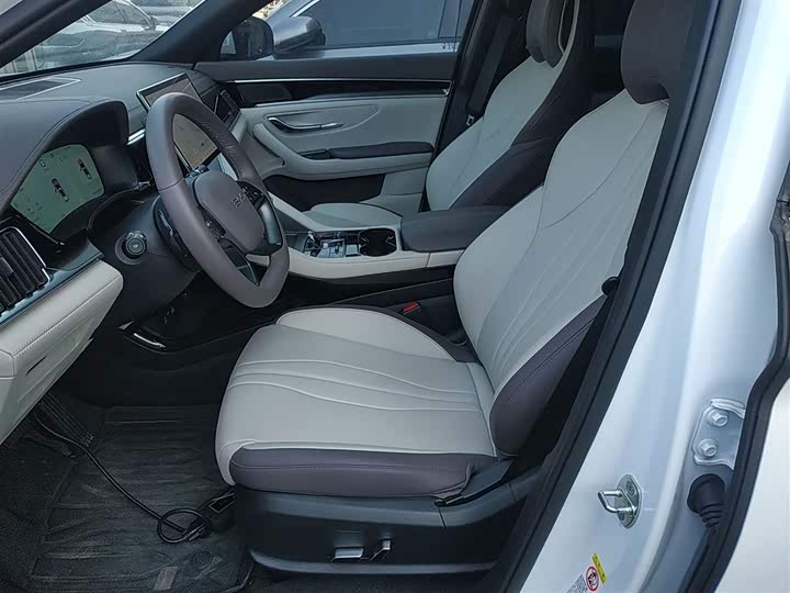 Фото 15 - BYD Song Plus Hybrid/EV