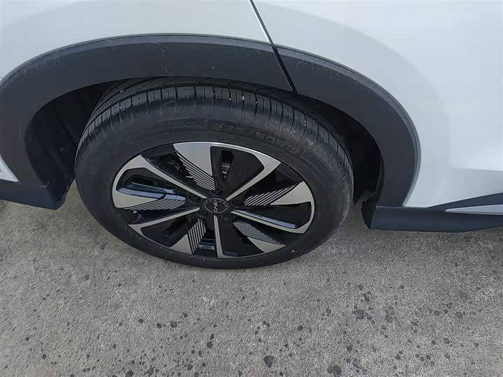 Фото 26 - BYD Song Plus Hybrid/EV