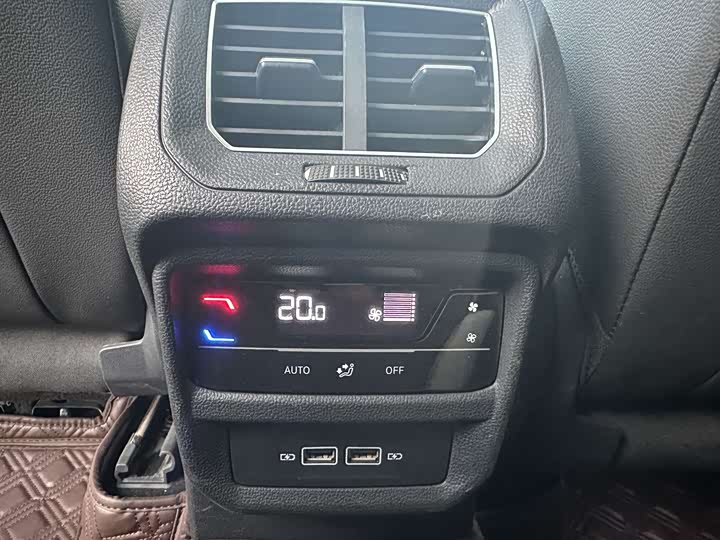 Фото 11 - Volkswagen Tayron