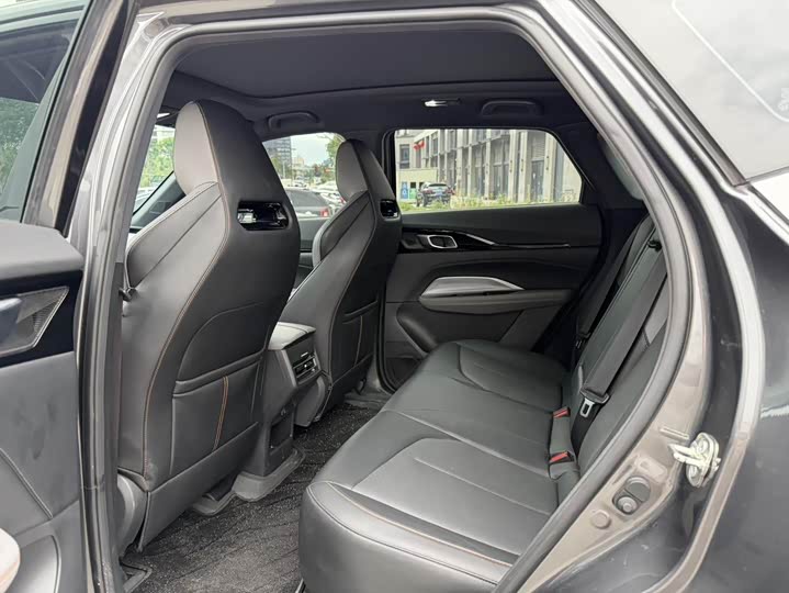 Фото 8 - Changan Oshan Z6