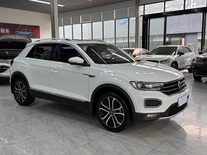 Фото 4 - Volkswagen T-Roc