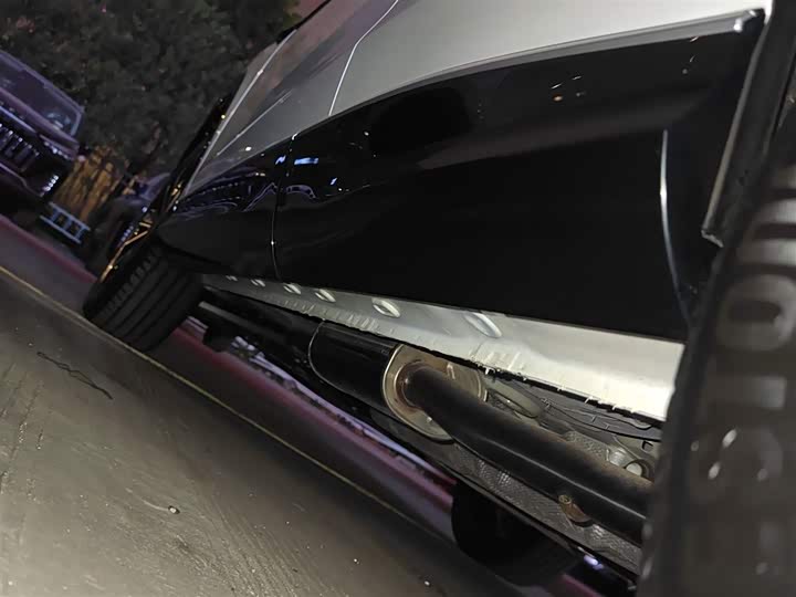 Фото 22 - Roewe RX5 Hybrid