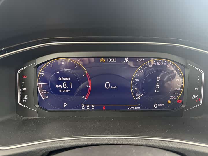 Фото 20 - Volkswagen T-Roc