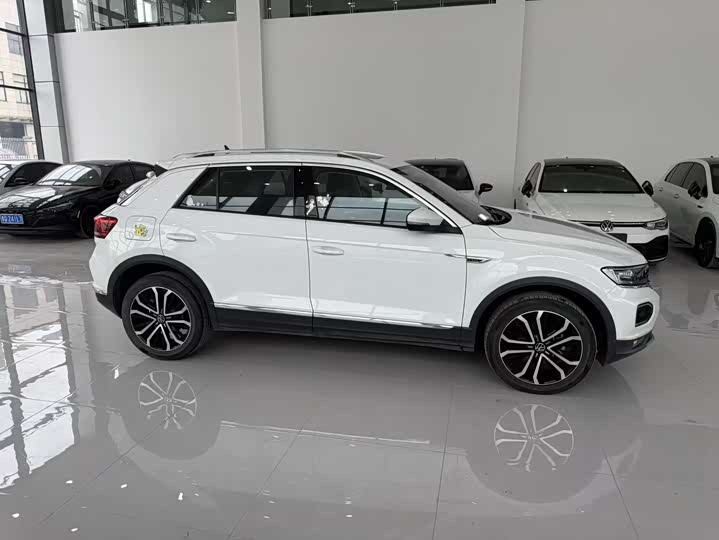 Фото 7 - Volkswagen T-Roc