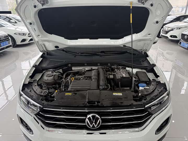 Фото 8 - Volkswagen T-Roc