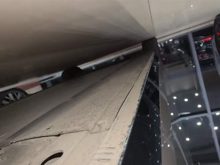 Фото 20 - LiXiang Mega