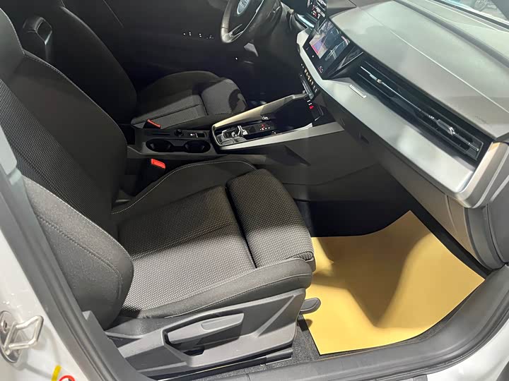 Фото 10 - Audi A3