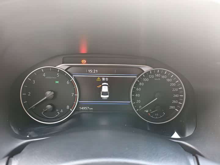 Фото 10 - Nissan Teana