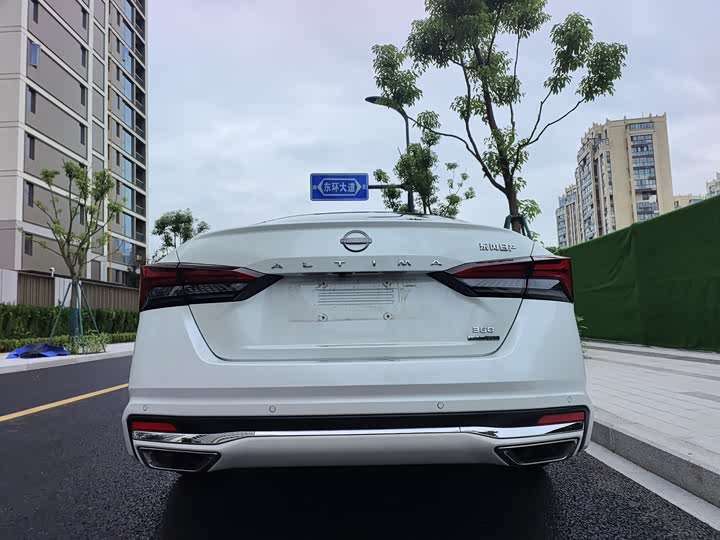 Фото 4 - Nissan Teana