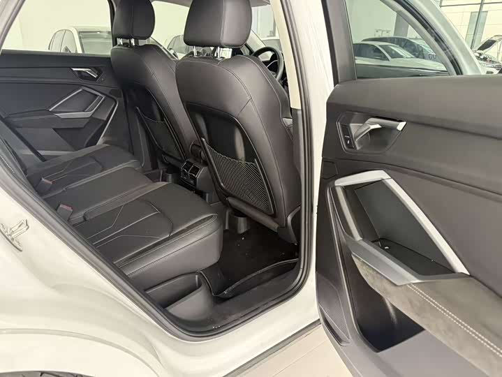 Фото 10 - Audi Q3 Sportback