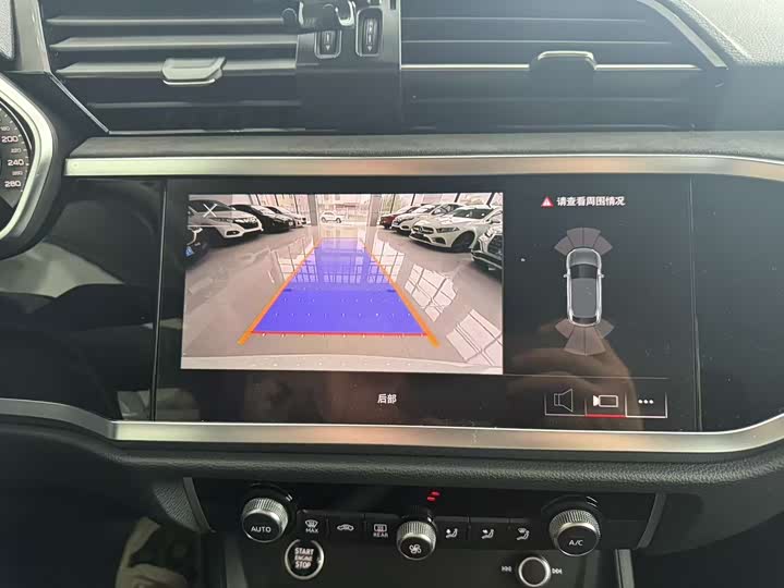 Фото 14 - Audi Q3 Sportback