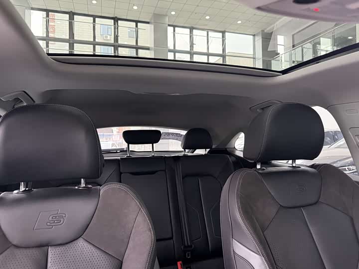 Фото 16 - Audi Q3 Sportback