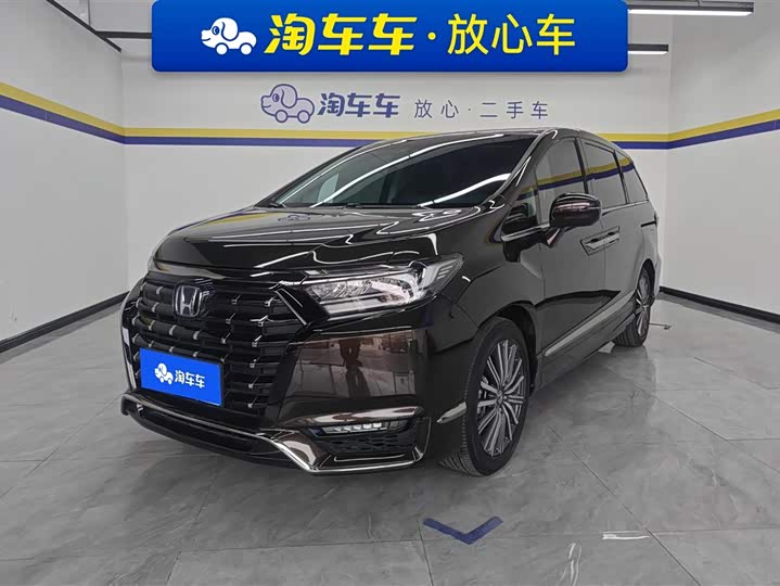 Фото 1 - Honda Elysion