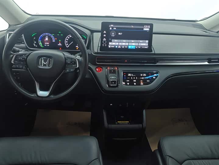 Фото 12 - Honda Elysion