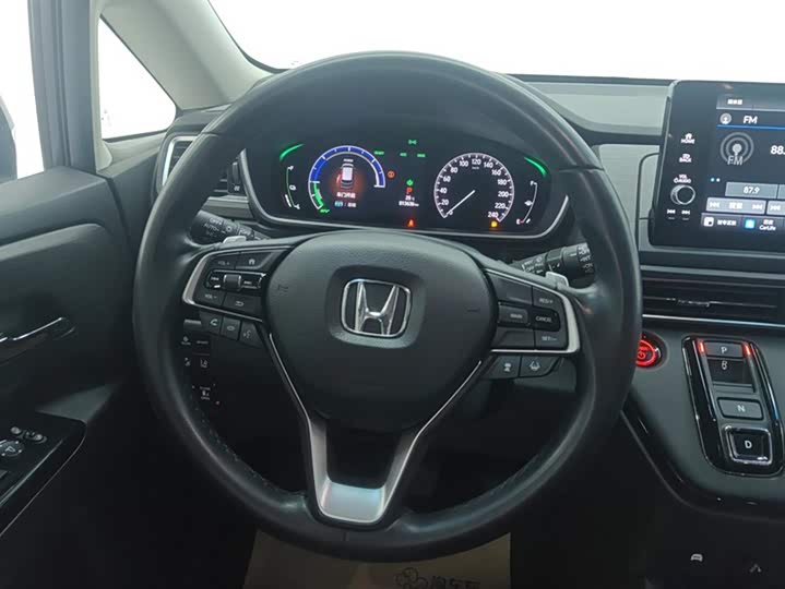 Фото 15 - Honda Elysion