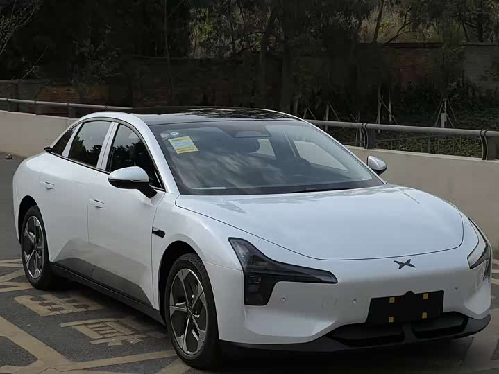 Фото 3 - XPeng Mona M03