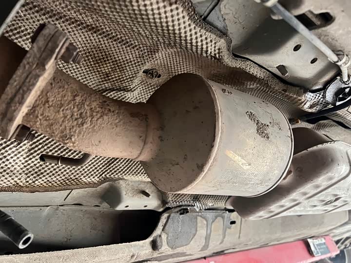 Фото 24 - Ford Edge