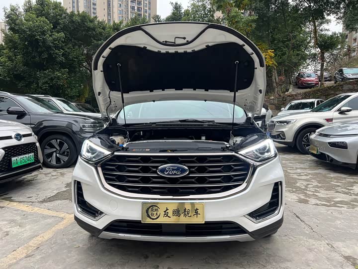 Фото 4 - Ford Edge