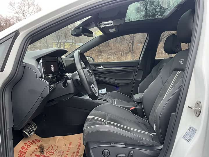 Фото 7 - Volkswagen Golf