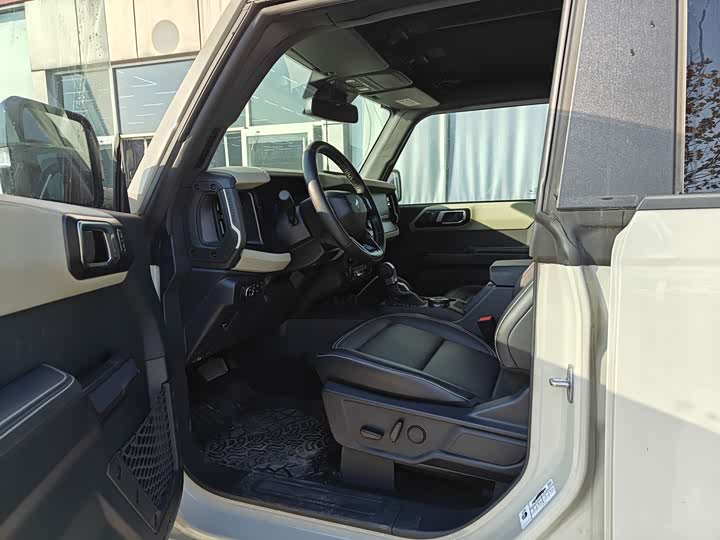 Фото 5 - Ford Bronco