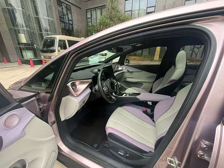 Фото 2 - BYD Dolphin